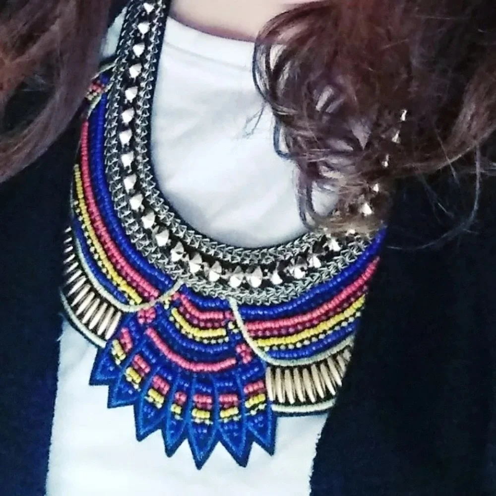 Zhara| bib necklace